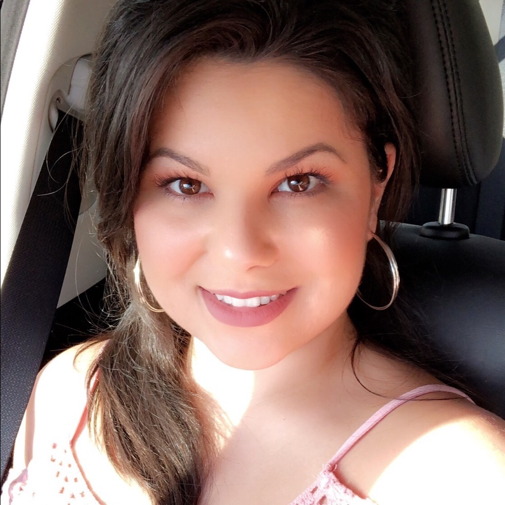 Meet your Posher, Melissa